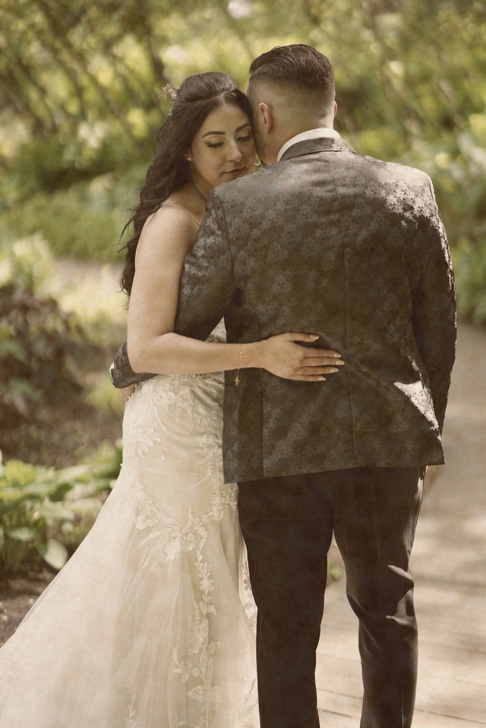 Best Wedding DJ Montreal - Funfiesta Click wedding photographer Montreal